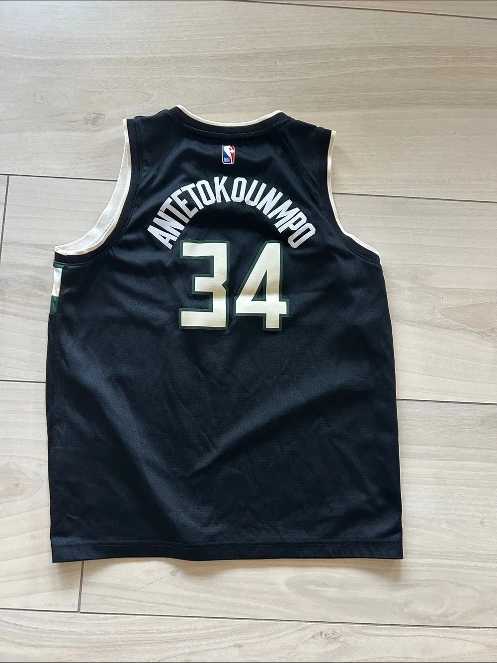 Nike Boys Black Milwaukee Bucks 34 Basketball Jersey